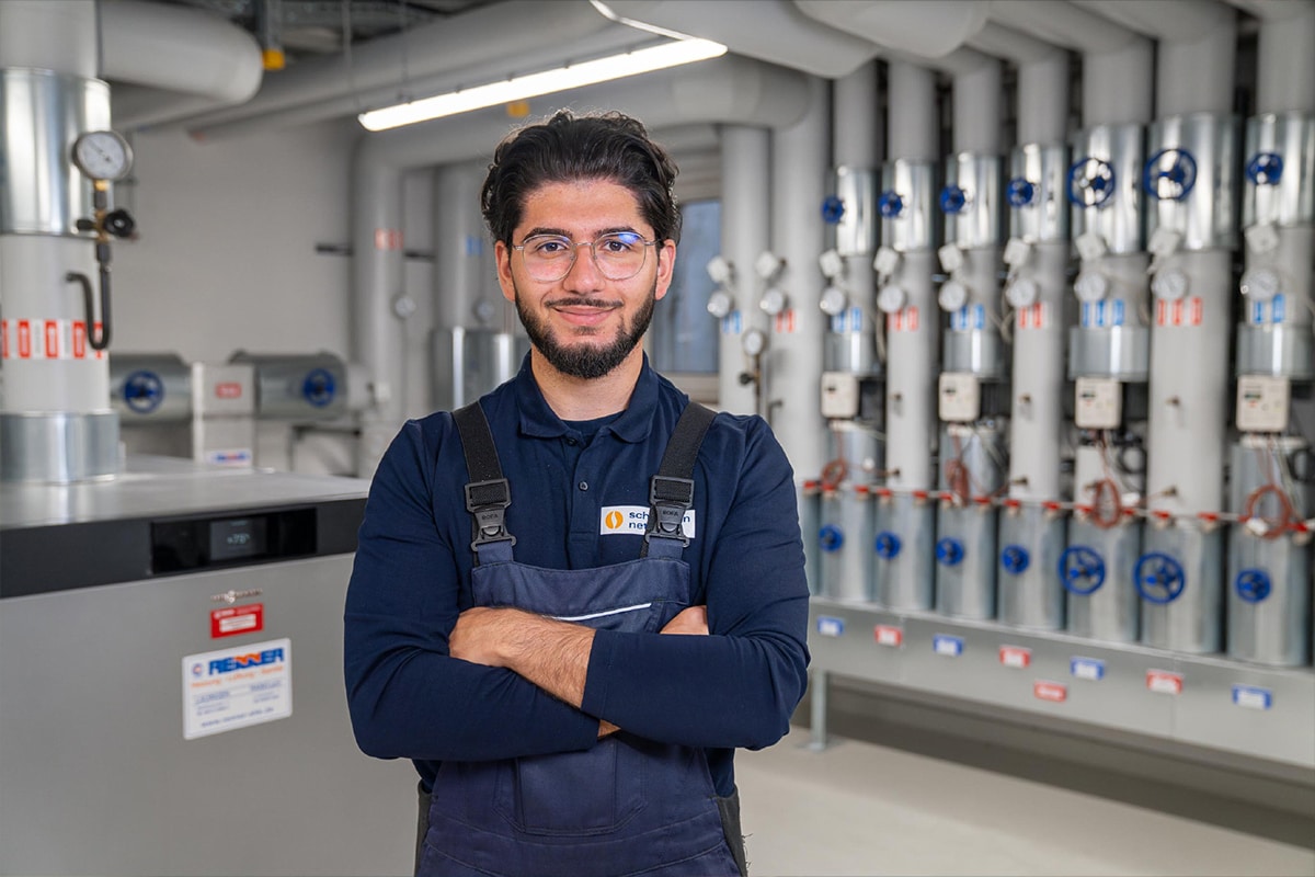 Portrait eines lächelnden Ingenieurs